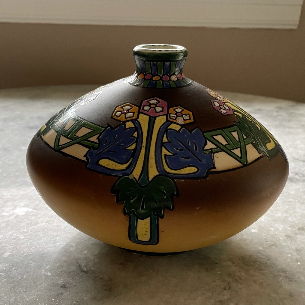 Antique hand painted vase - Picture 2 of 14